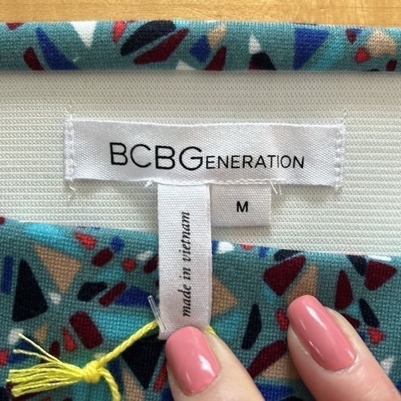 BCBG Generation Stained Glass Mini Medium - Picture 4 of 5